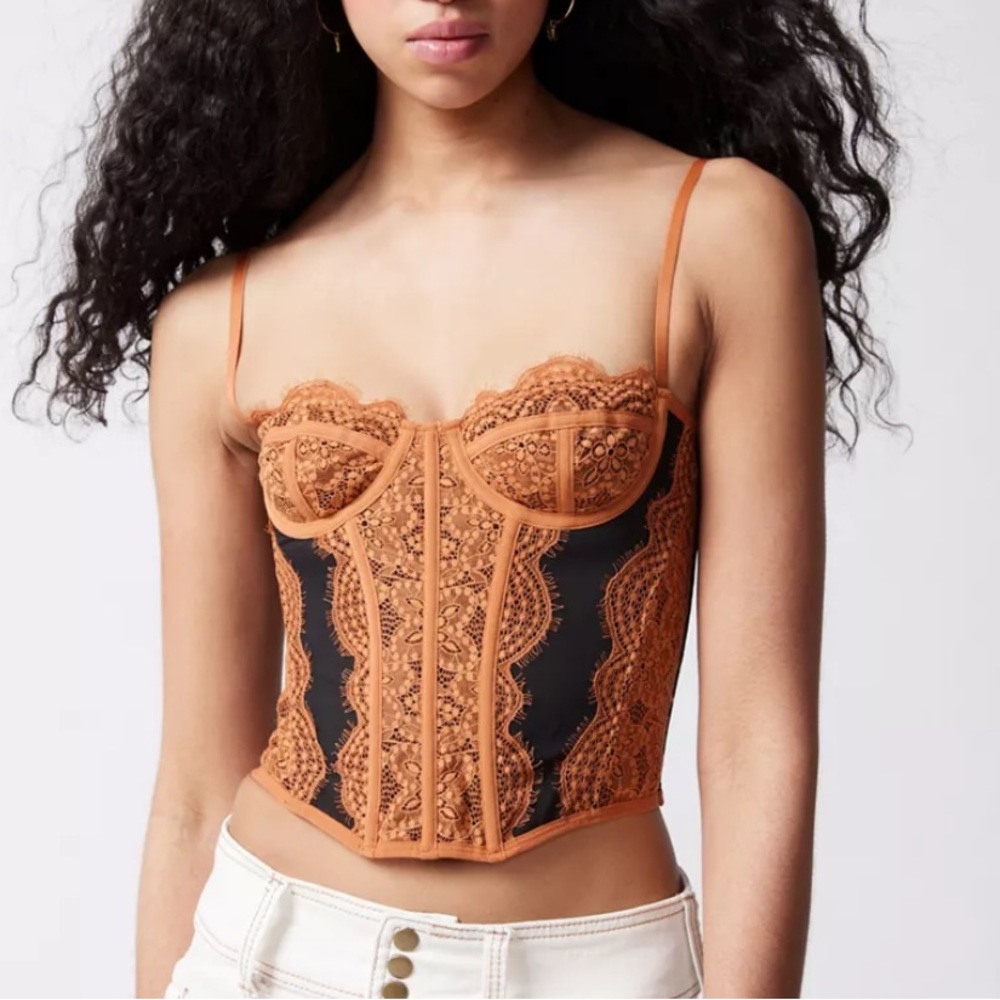 NWT Urban Outfitters Out From Under Modern Love Corset Lace Cinnamon